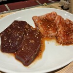 高円寺 焼肉ここち - レバー味噌とホルモン