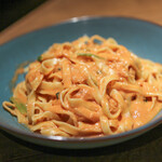 PISOLA - ずわい蟹とほうれん草のトマトクリームソース☆