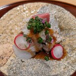 馳走 あい田 - お造り　よこわ、烏賊、穴子の焼き霜　辛味大根と土佐醤油で