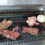 かない亭 - 満腹セットのお肉