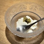 日本料理FUJI - 酒粕のババロワ、これは傑作です！
      合いそうもなさそうな奈良漬や山葵などが、びっくりするぐらい馴染むんです♪
      気持ちいいですねぇ。