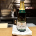 日本料理FUJI - おかき揚げと。
      揚物とのペアリングなので、油を切る役割もあります。