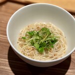 日本料理FUJI - この日の魚たちのお出汁で作るラーメン。
      いつも以上に素晴らしく、大盛にしなかったことを激しく後悔(^^)