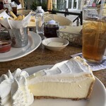 The Cheesecake Factory - 