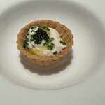 プリミ・バチ - 蕪のムース キャビアとシブレット添え