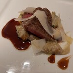 プリミ・バチ - 飛騨牛フィレ肉のソテー カルチョッフィのピュレとブラウンソース