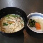 レストラン三澤亭 - 2014.7.9　ランチの付け合わせの味噌汁と漬物☆