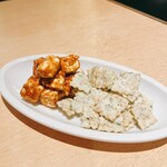 エビスバー - クリームチーズの山葵味噌和え＆山葵クラッカー　580円