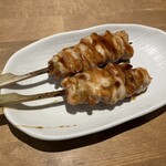 炭火やきとり 樹 - 定番モモ　柔らかい