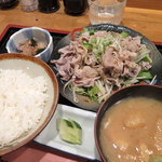 Shunsai Kappou Washin - 日替わりランチ、7/8(火)は「豚しゃぶサラダ」