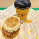 マクドナルド - 料理写真:メガマフィンセット（620円）