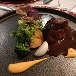 とれふる - 牛頬肉の赤ワイン煮込み