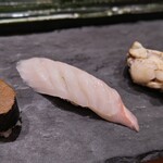 塩竈 しらはた 仙台エスパル店 - 左から海老味噌軍艦 アブラボウズ 蒸し牡蠣