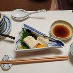 梅の花 新百合丘店 - 二三品ずつ出してくれるのが嬉しい