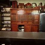 酒盃 - 使いこなれた食器棚