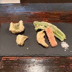 酒盃 - 天ぷら(穴子、百合根、比内鶏、山内人参、万願寺)