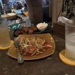 Madame Musur Bar & Restaurant - 