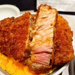 とんかつ 丸七 - 厚さはありますが、とても柔らかいです