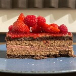 パティスリー リョーコ - 断面からも伝わる美味しさ