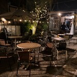 町屋源 - 店内、テラス席