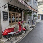 BISTRO POISSON ROUGE - 