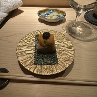鮨 由う - 