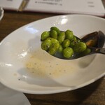 キッチン ブルー グローブ - 最後のむき枝豆