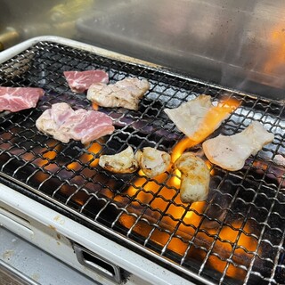 ホルモン焼 やしま_1