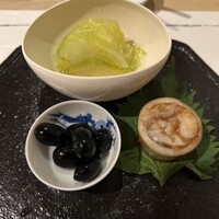 日本料理 川島 - 白菜のお浸し、黒豆、メイカの煮いか
