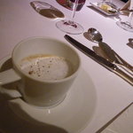 レストラン・ジョルジュマルソー - キノコのスープ、カプチーノ仕立