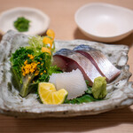 酒亭 ぷくぷく - 厚切り〆サバ スミイカ鹿の子造