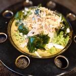 日本料理 市松茶寮 - 時間が少々かかりますというので仕方なく頼んだサラダ(笑)