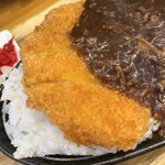 欧風ライスカレーKen's - さくさくカツアップです。