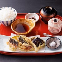 活うなぎの梅肉天ぷら定食