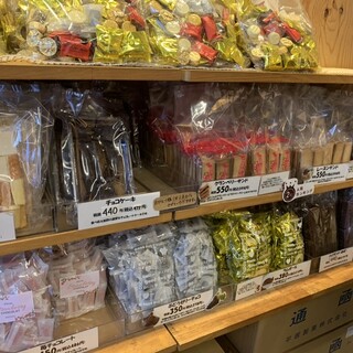 口コミ一覧 : 平塚製菓 ファクトリーショップ 草加工場 - 新田