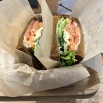 F&P Smoothie Cafe 青山店 - 