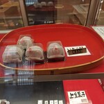 お菓子処　丸岡家 - いちご餅