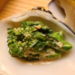 道人 - ④菜の花のお浸し、胡麻酢和え
      胡麻の香りが立ち登り、特別な時間が開演
      菜の花の微かなほろ苦さも絶妙
      実はこういう超シンプルな部分こそ繊細な技が施されているのが分かります