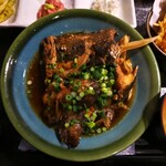 海鮮居酒屋 善進丸 - ヒラメのあら煮