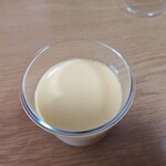 お菓子処　丸岡家 - 職人のぷりん  300円