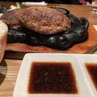 馬刺しと焼き鳥 グルマン三年坂 - 