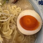 ラーメン青木亭 - 味玉1/2は何気に嬉しい(^^♪