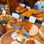 ザ・ルーツ・ネイバーフッド・ベーカリー - 