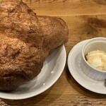 トラットリア カルネジーオ - 