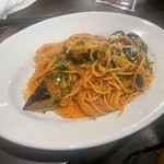 隙間 - ナスとトマトのパスタ