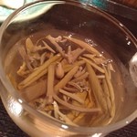 誠 - ジュンサイ
      
      お酢を鰹だしで割っているので食べやすいねo(^▽^)o