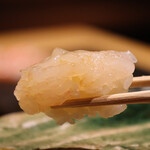 鮨処 一石三鳥 -  ［握り］白海老