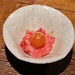 鮨処 一石三鳥 - マグロのタルタル