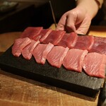 鮨処 一石三鳥 - 赤身＆中トロ