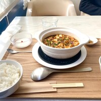 高山庭 - ランチ麻婆豆腐の定食